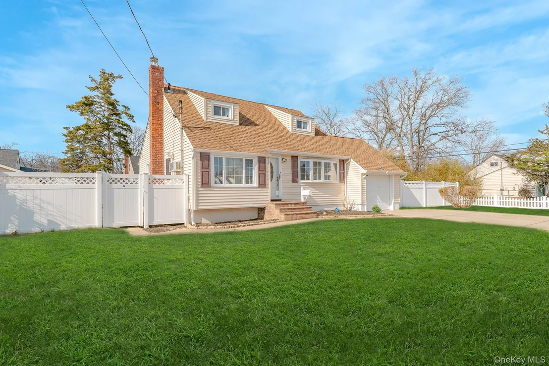 Photo of 385 Irving Street
