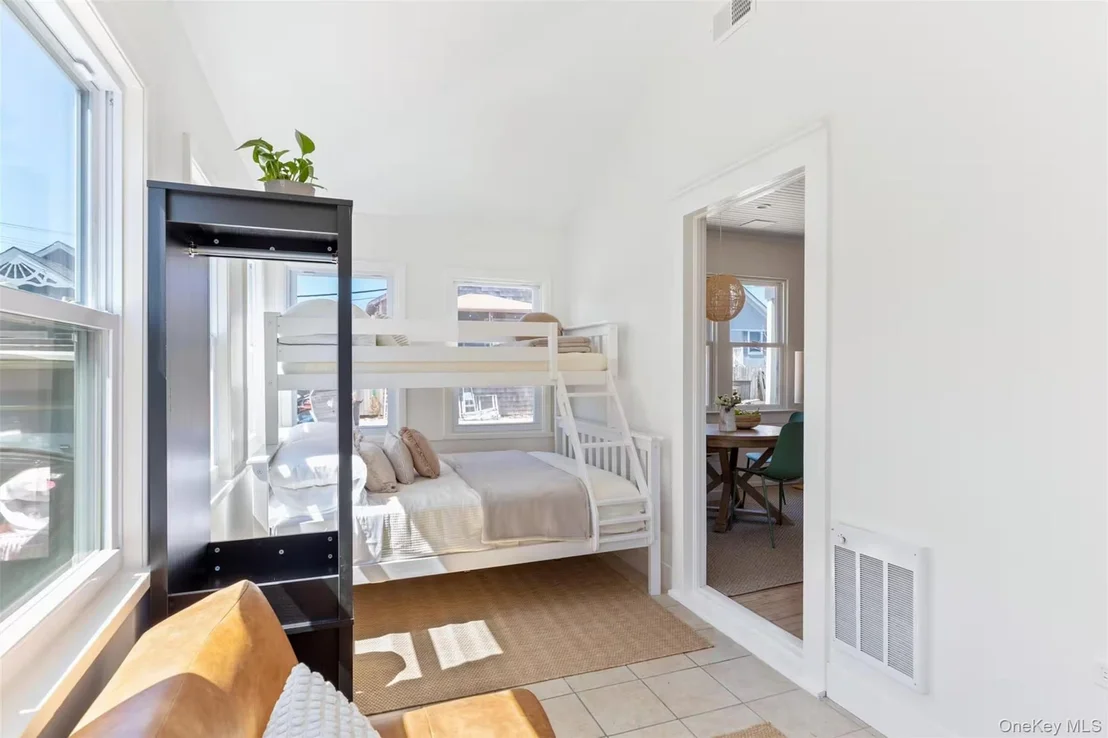 Photo of 12 Surfview Walk