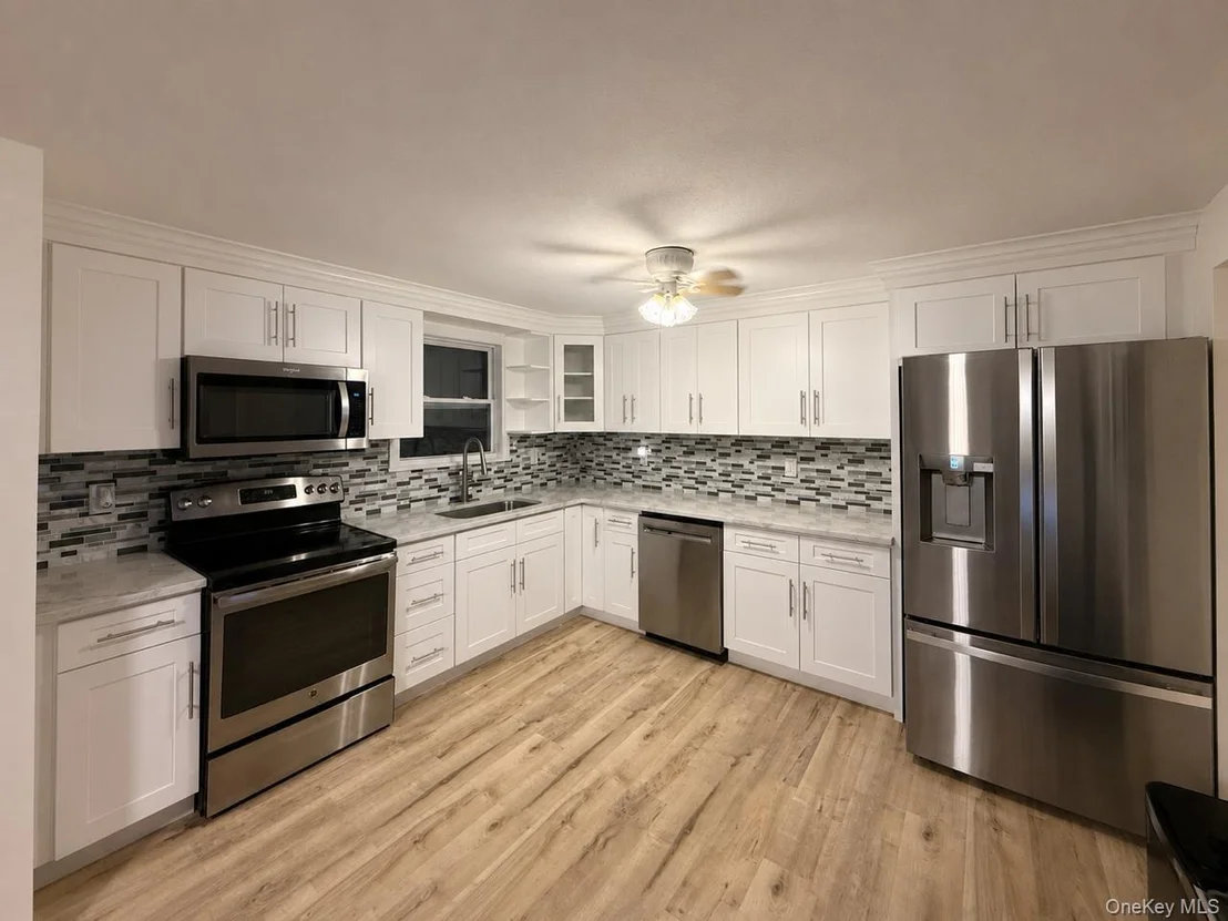 Photo of 65 Biscayne Drive