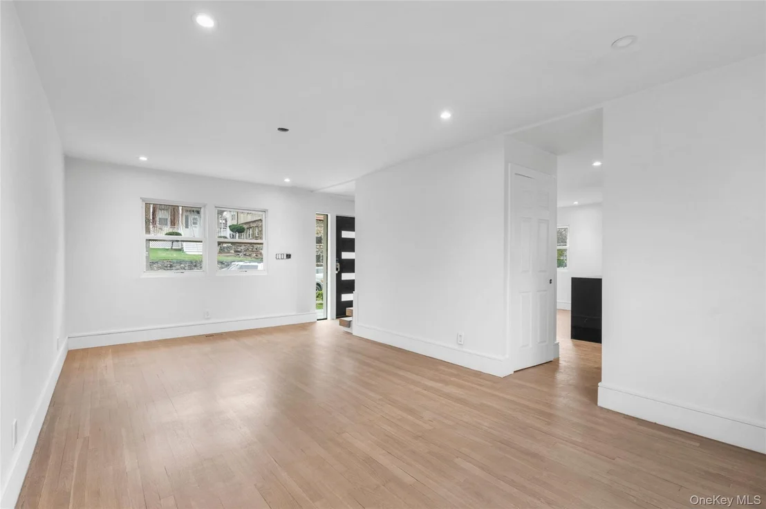 Photo of 313 Sixth Avenue