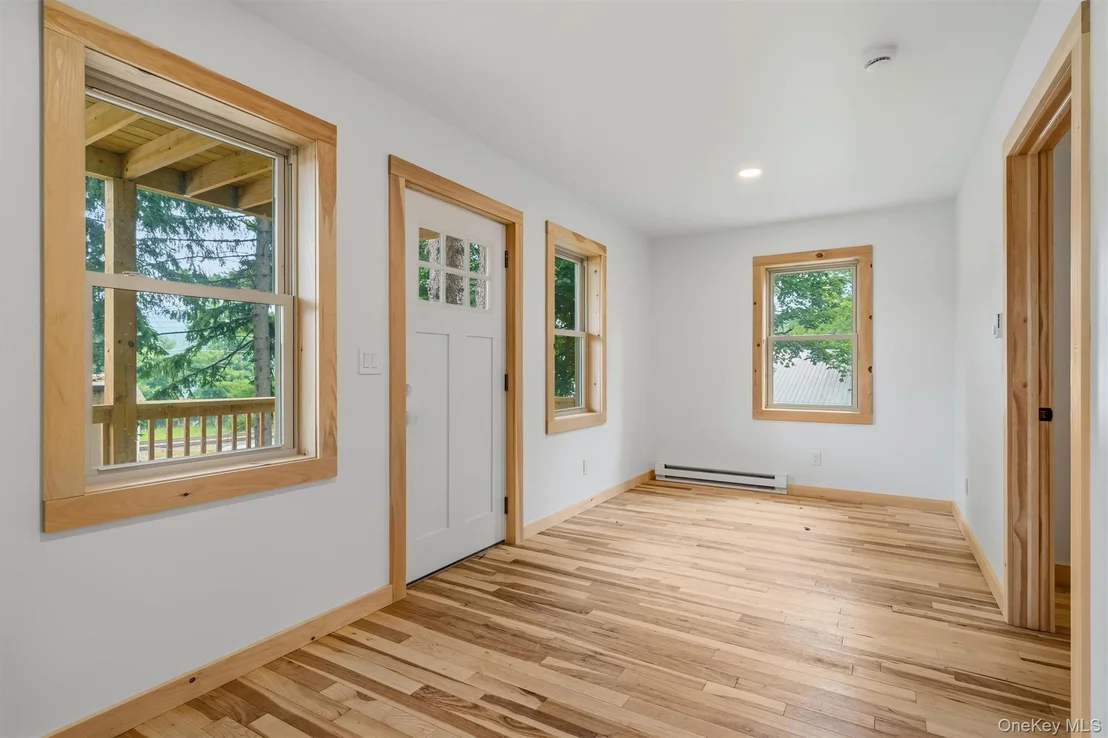 Photo of 71 Oak Street