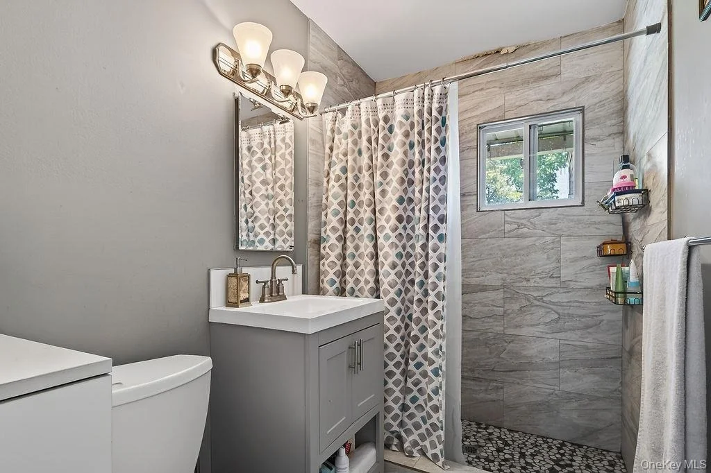 Photo of 27 Tomahawk Drive