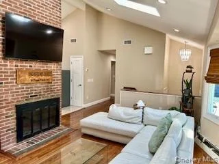 Photo of 6 Pond View Drive