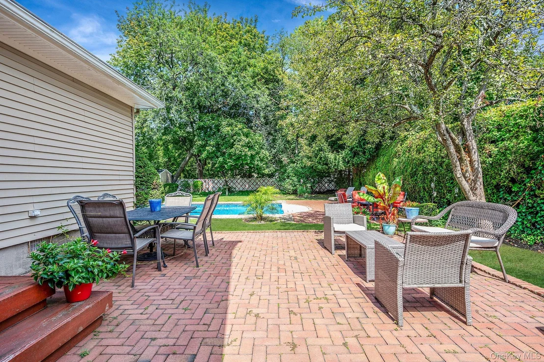 Photo of 122 Southern Parkway