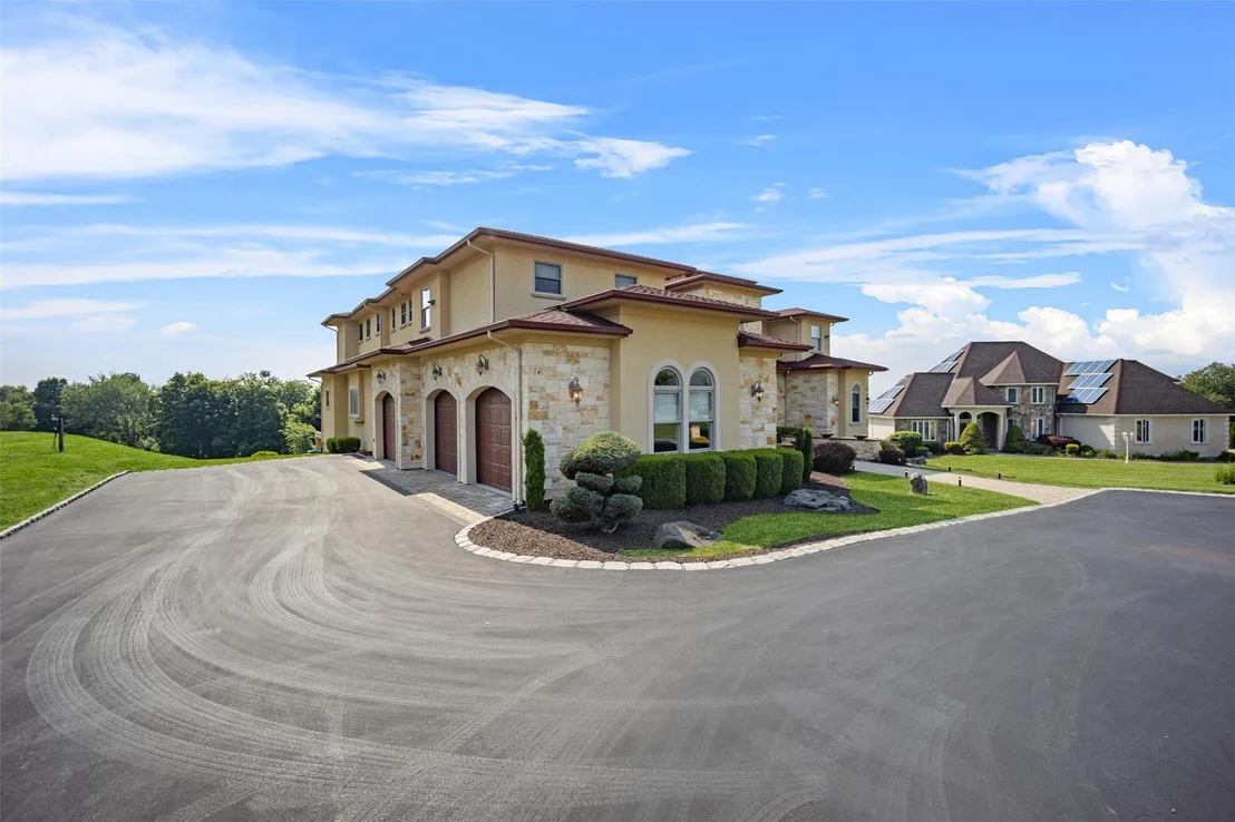 Photo of 18 Carmel Heights
