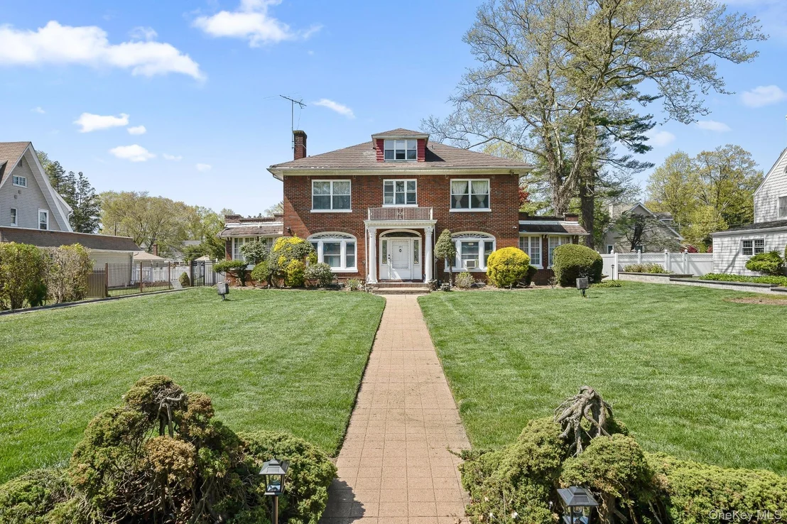 Photo of 191 Cathedral Avenue