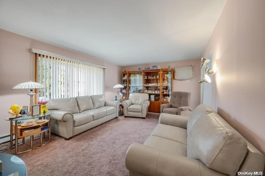 Photo of 7 Hoffman Drive