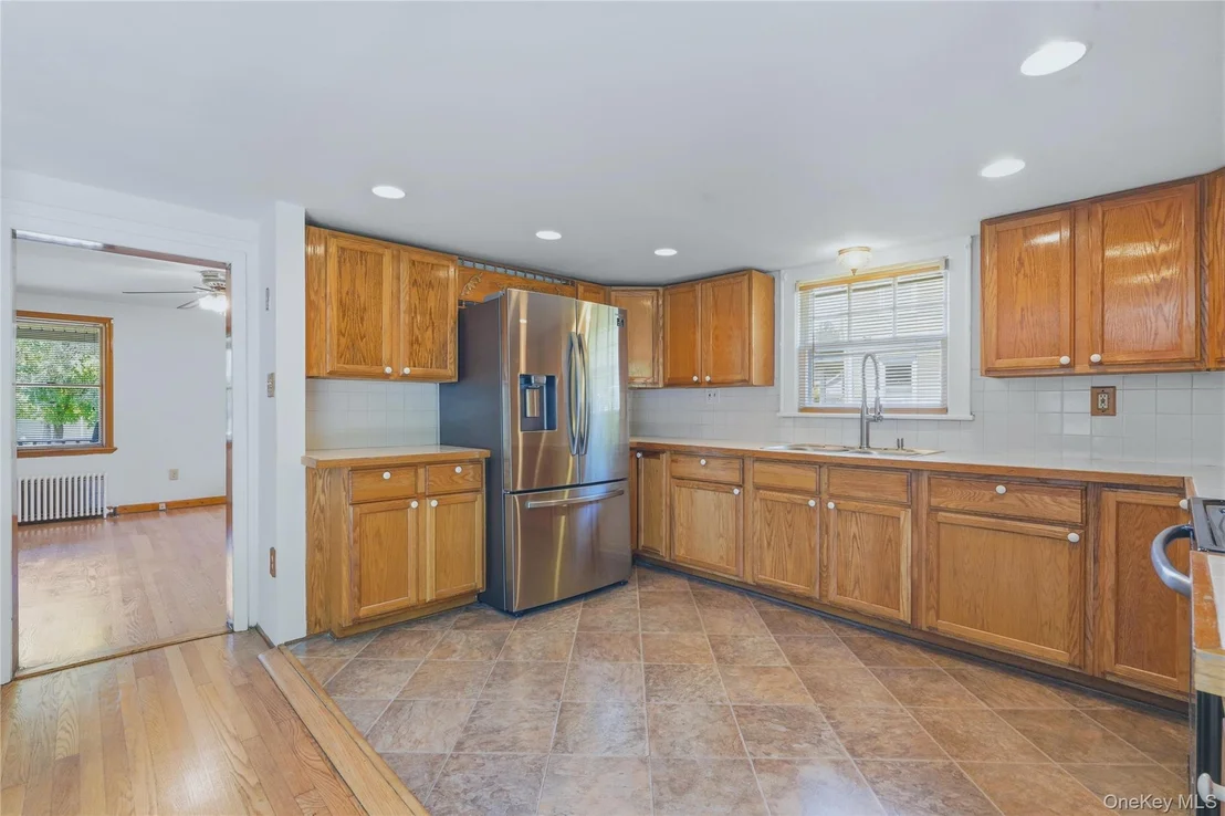 Photo of 9 Maple Street