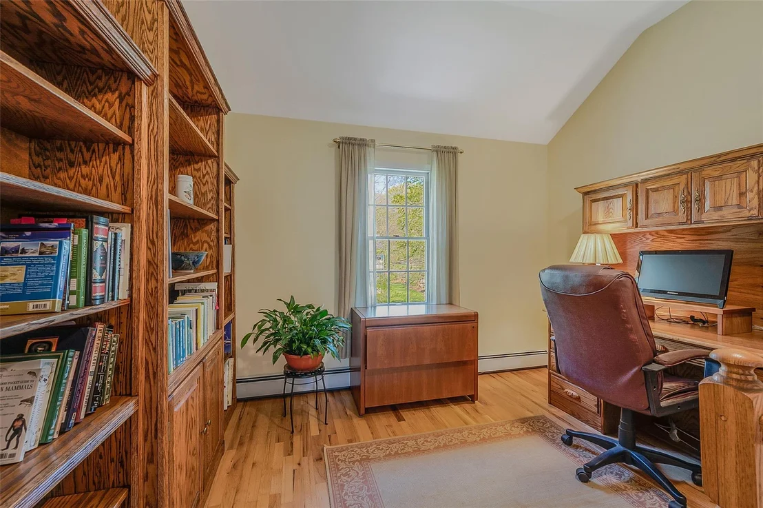 Photo of 19 Emerald Lane