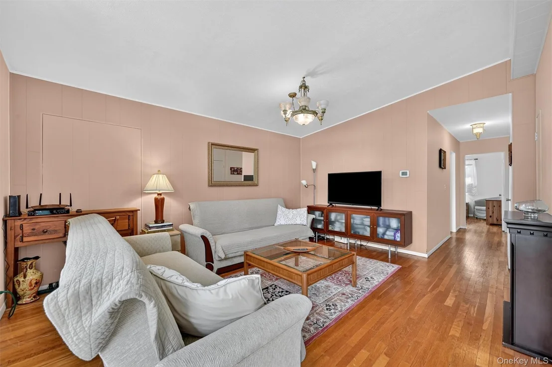 Photo of 25 Crescent View