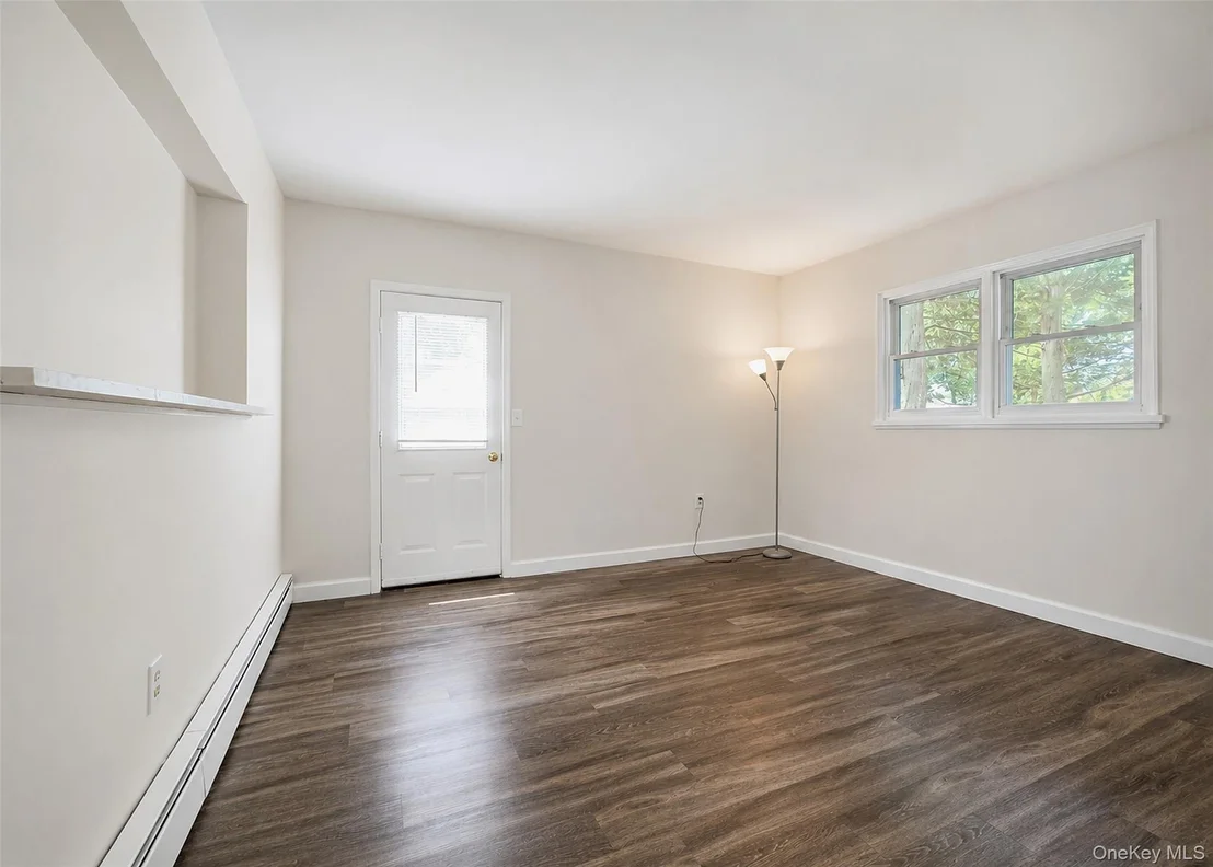 Photo of 46 Peconic Street