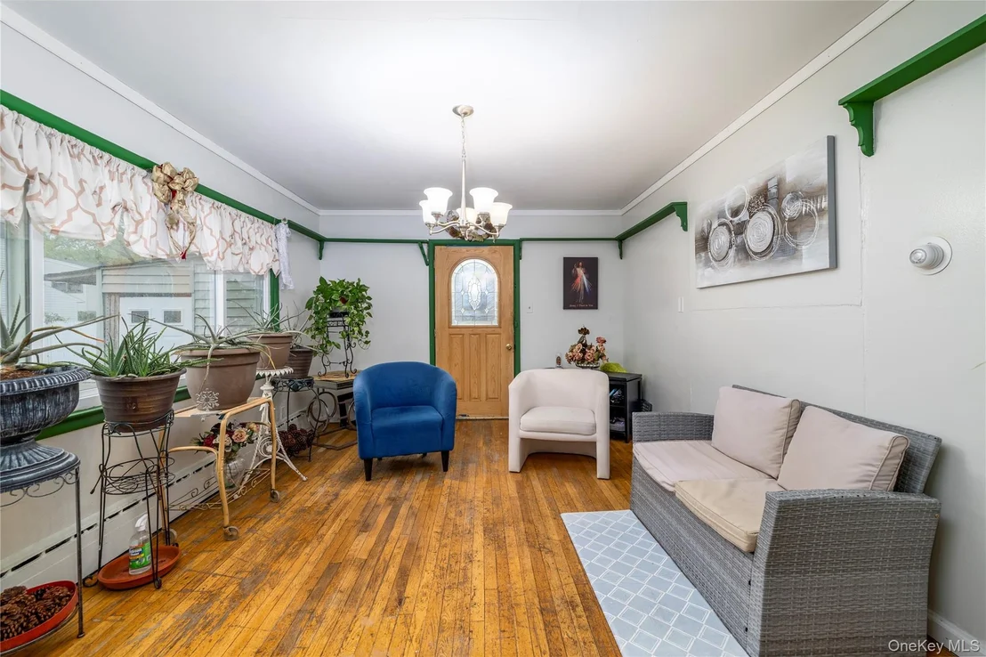 Photo of 265 Beachview Street