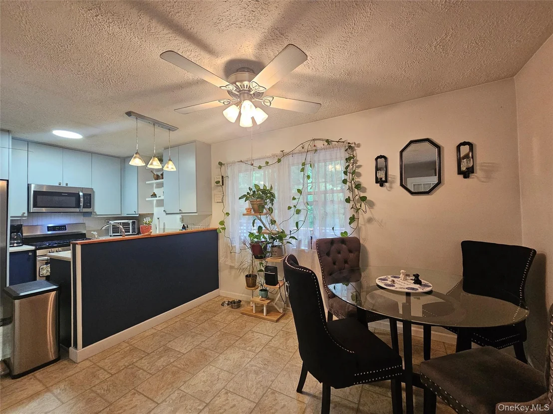 Photo of 4 Pinegrove Drive