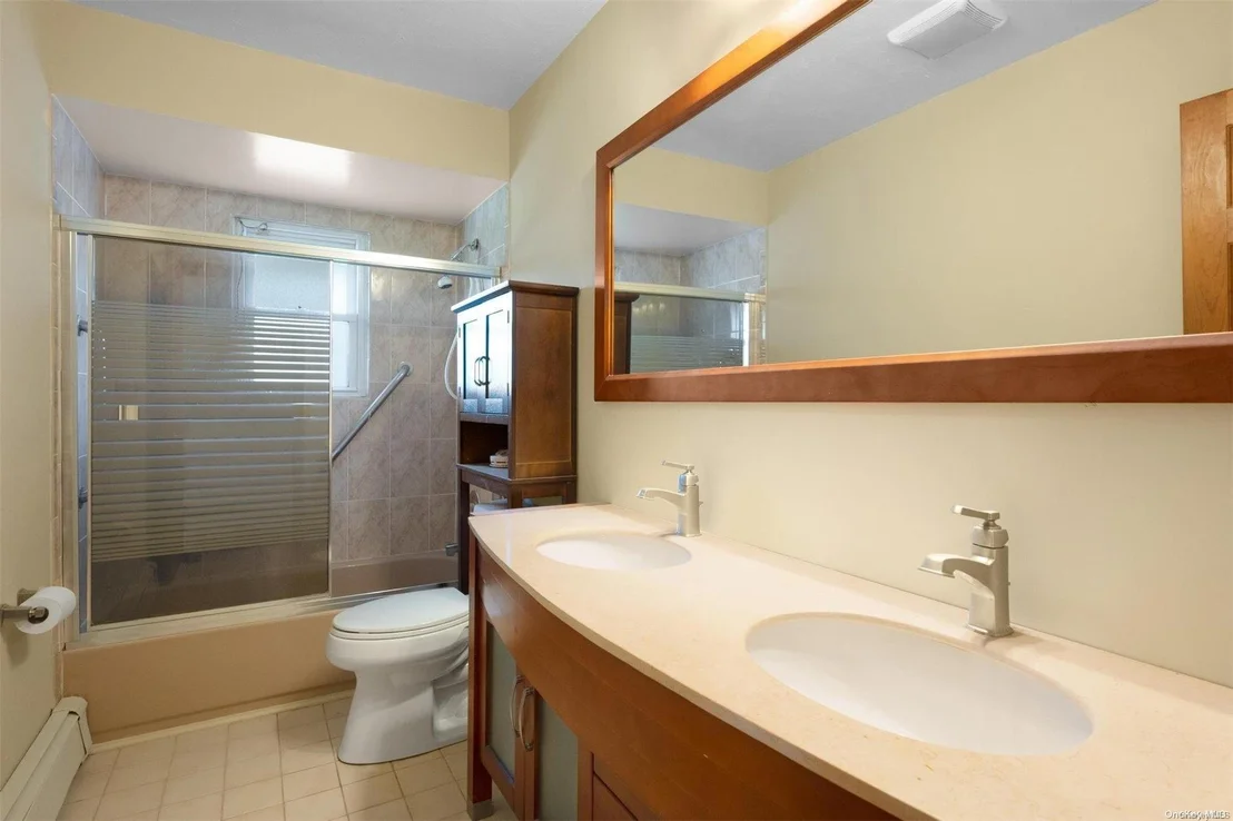 Photo of 11 Gehrig Street