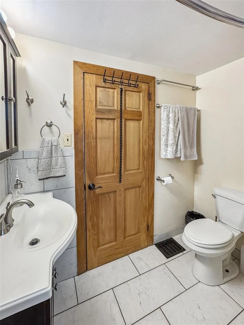 Photo of 42 Wisner Avenue