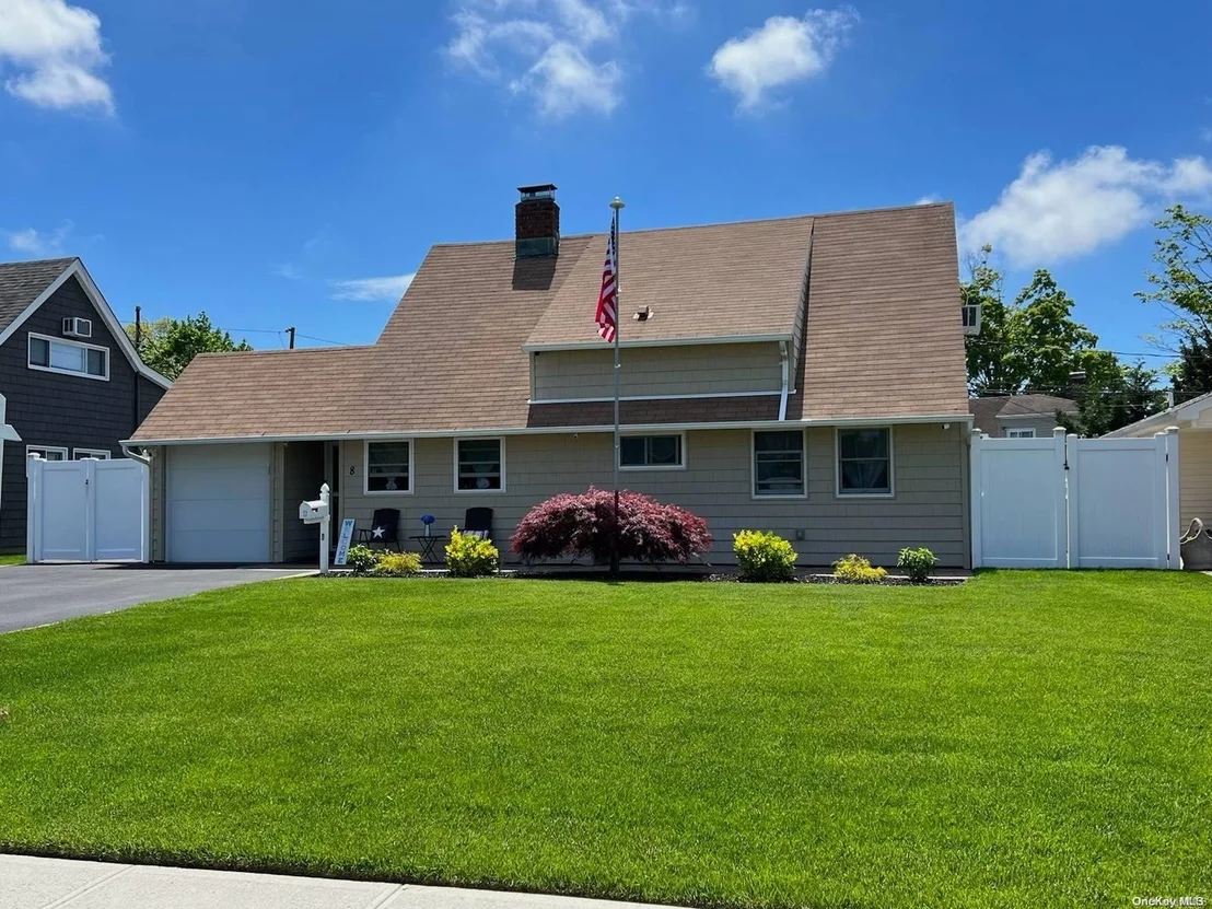 Photo of 8 Serpentine Lane