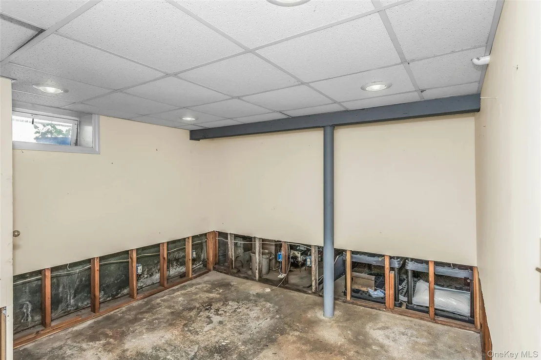 Photo of 735 Muncey Road