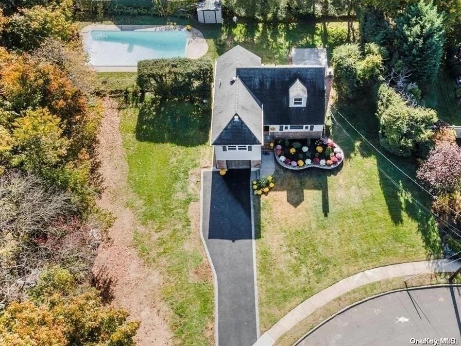 Photo of 35 Parkview Circle S