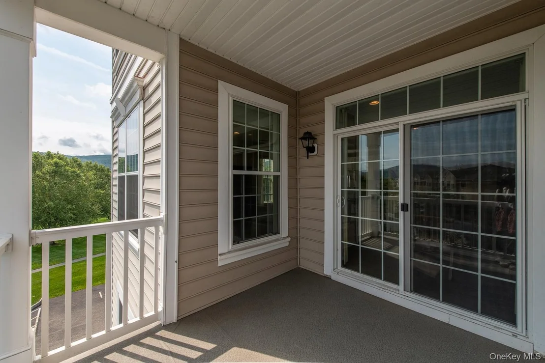 Photo of 734 Regency Drive