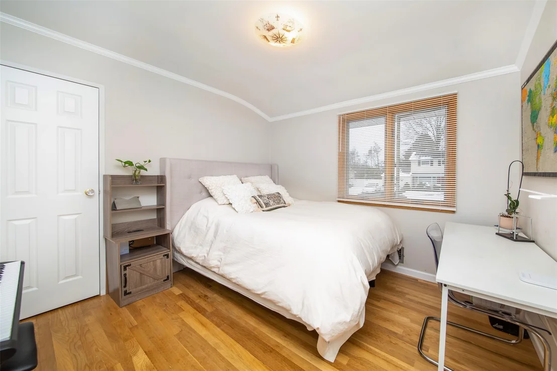 Photo of 24 Delaware Avenue