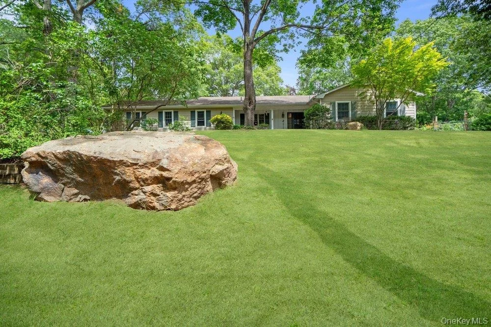 Photo of 9 Dillmont Drive
