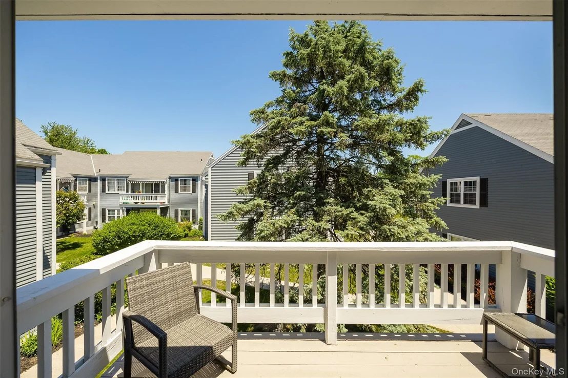 Photo of Unit G at 302 Commons Way