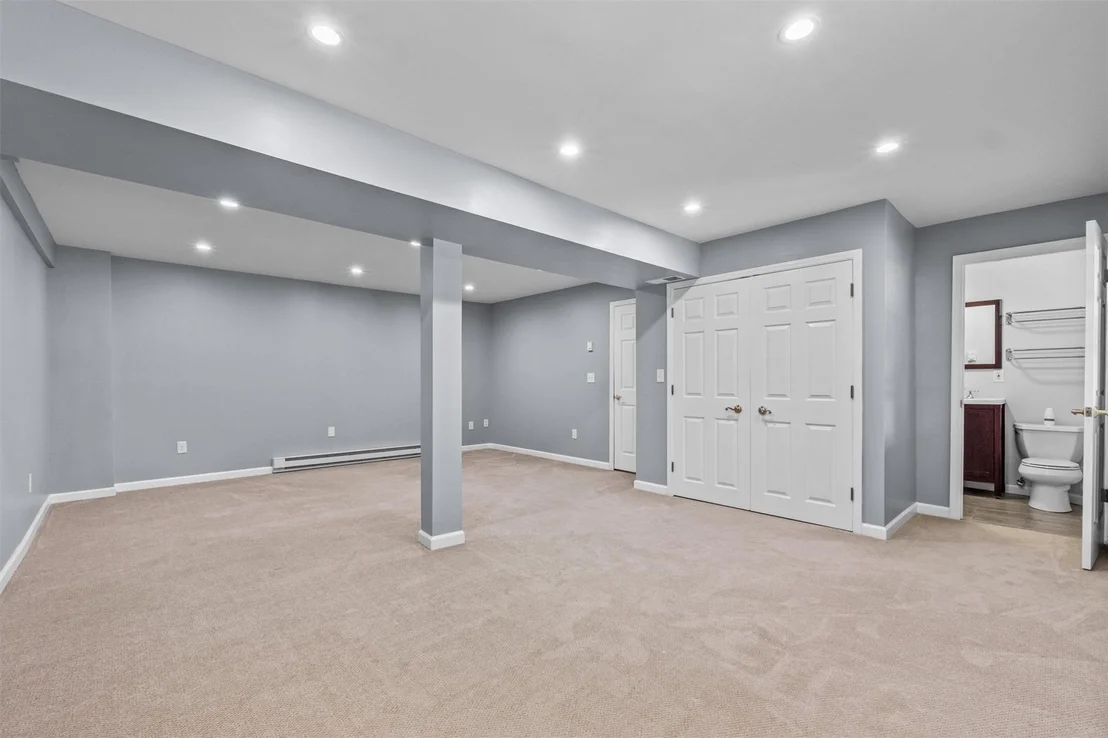 Photo of 8 Cameron Lane