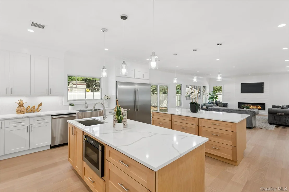 Photo of 1222 Powell Avenue
