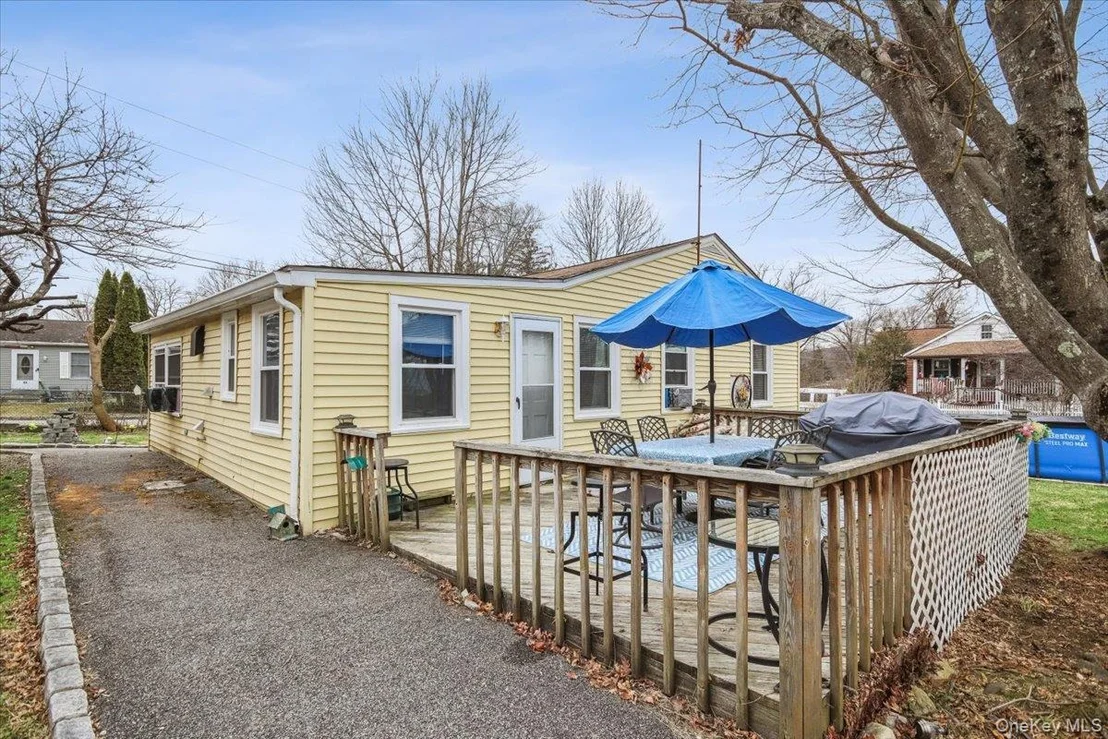 Photo of 32 Stanwich Road