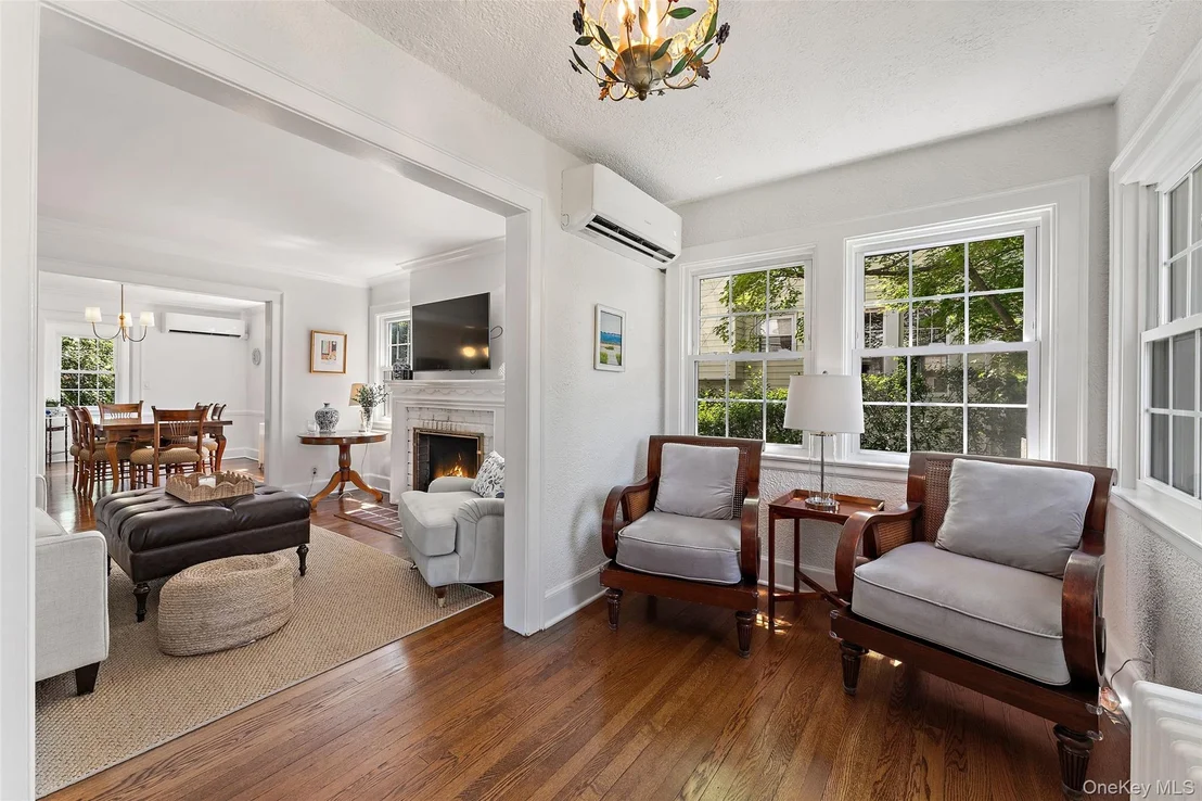 Photo of 25 Pinebrook Road
