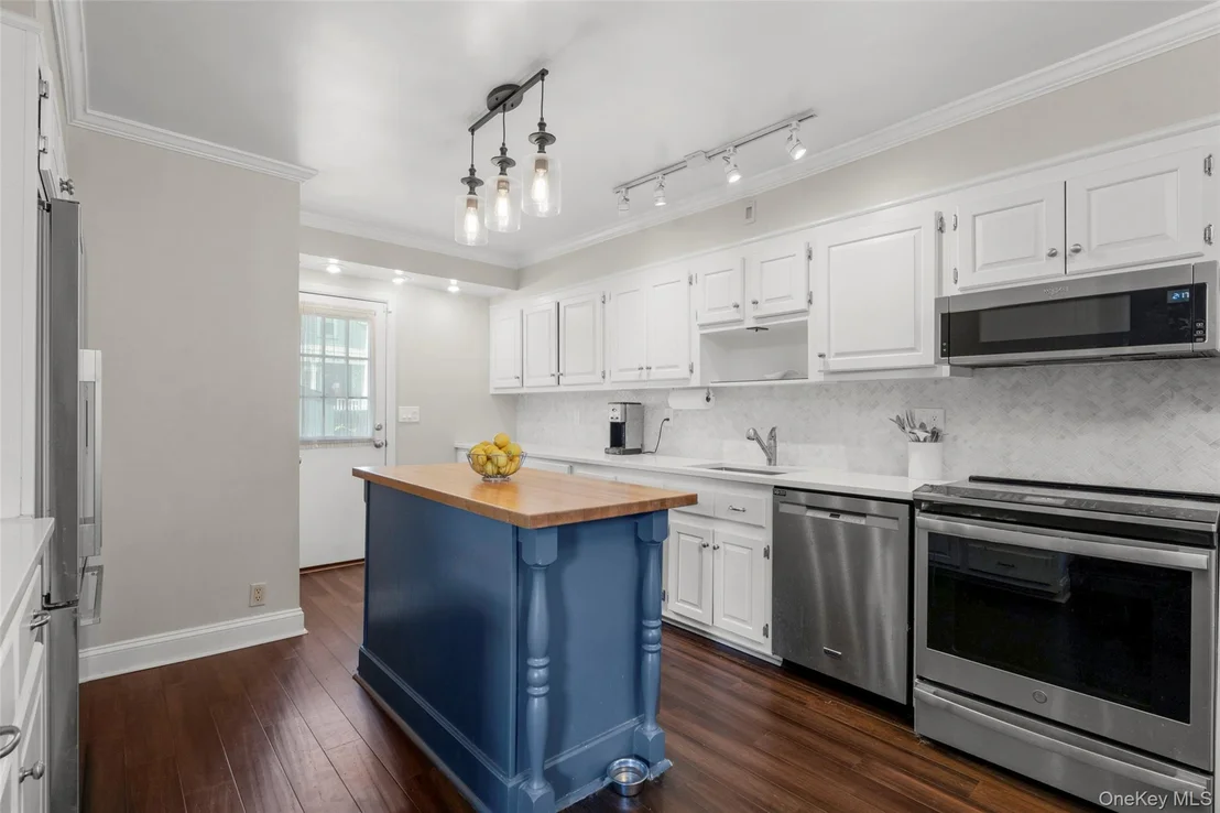 Photo of 315 Maple Avenue