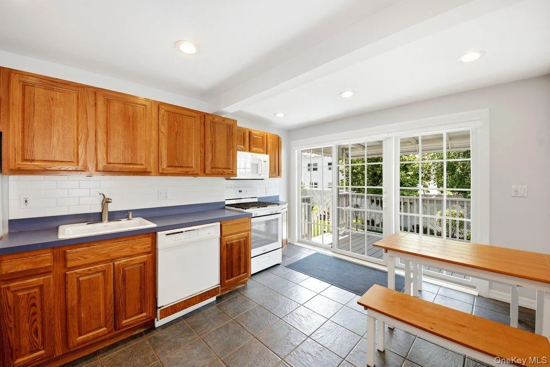 Photo of 195 Graff Avenue