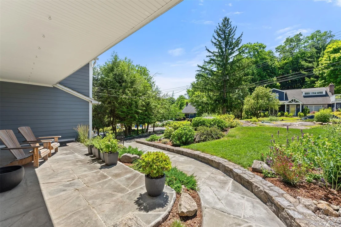 Photo of 170 Crest Drive