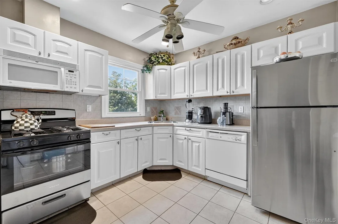 Photo of 16 Maple Place