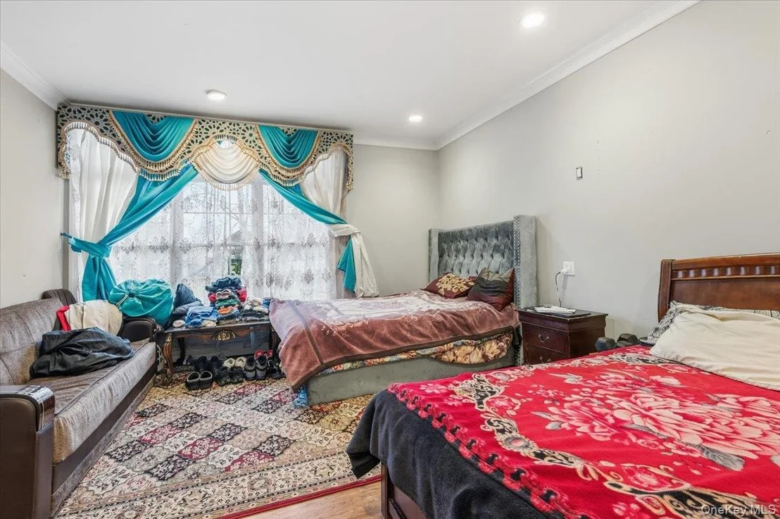 Photo of 21 Astor Avenue