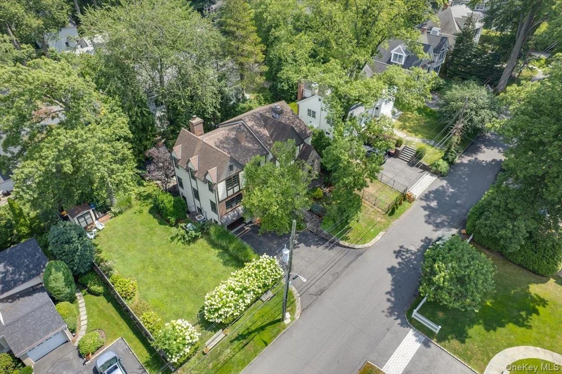 Photo of 30 Lindbergh Avenue