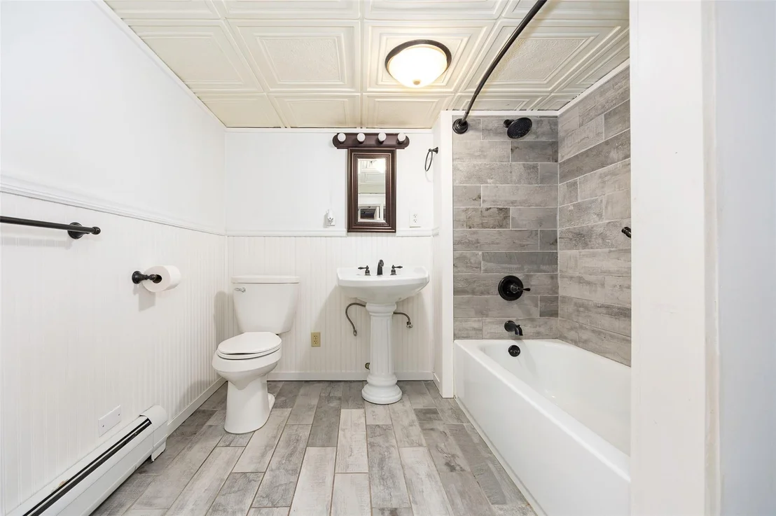 Photo of 16 Bushwick Road