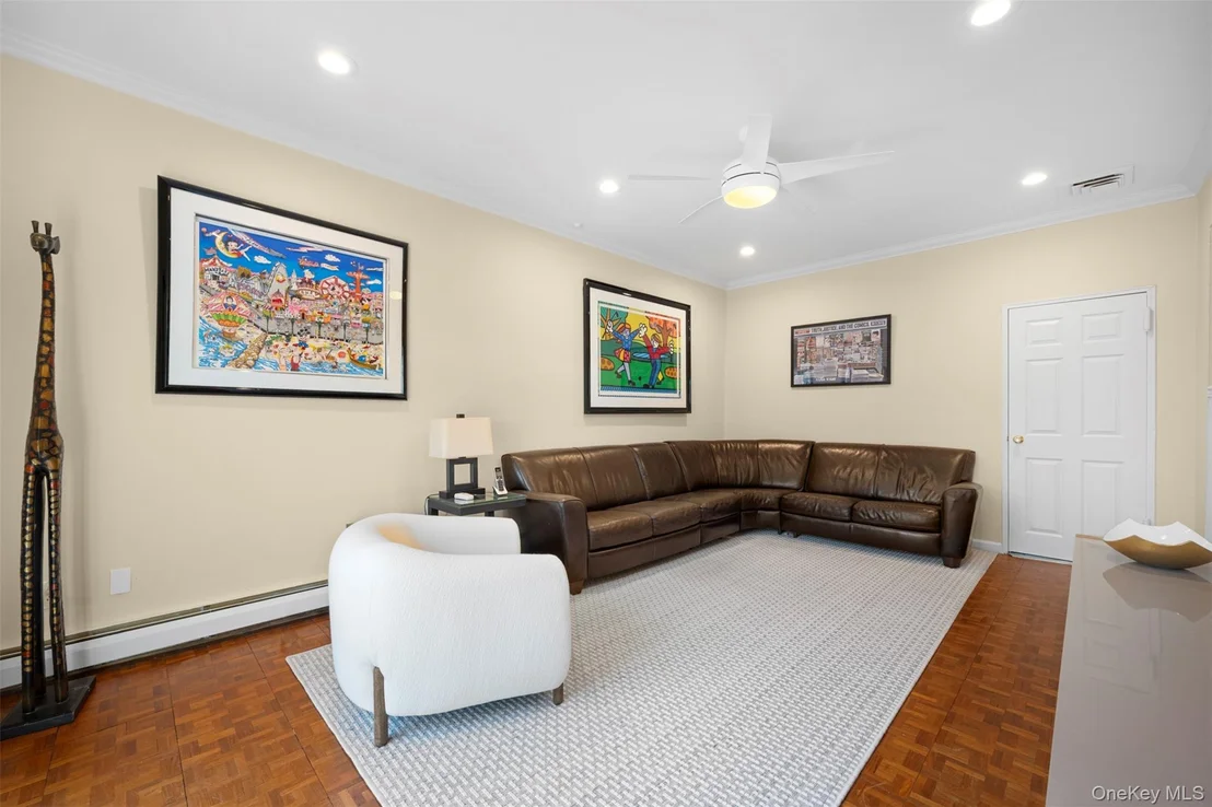 Photo of 8 Cathy Lane