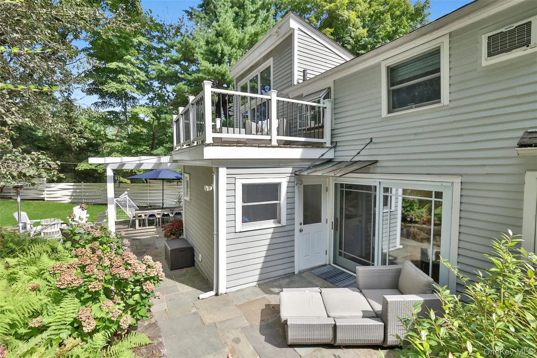 Photo of 8 Old Roaring Brook Road