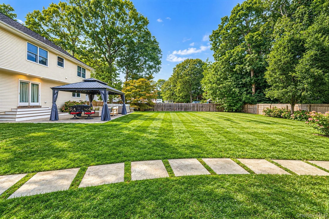 Photo of 17 Mayfield Drive
