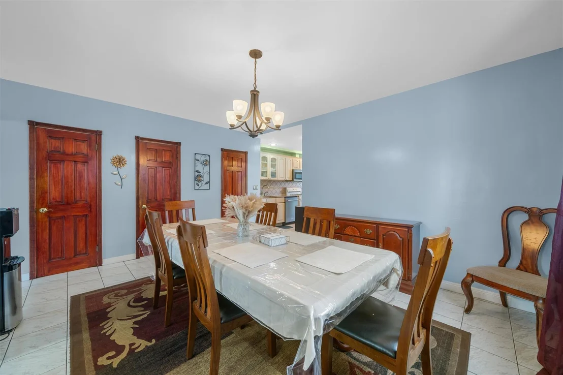 Photo of 2555 Morgan Avenue