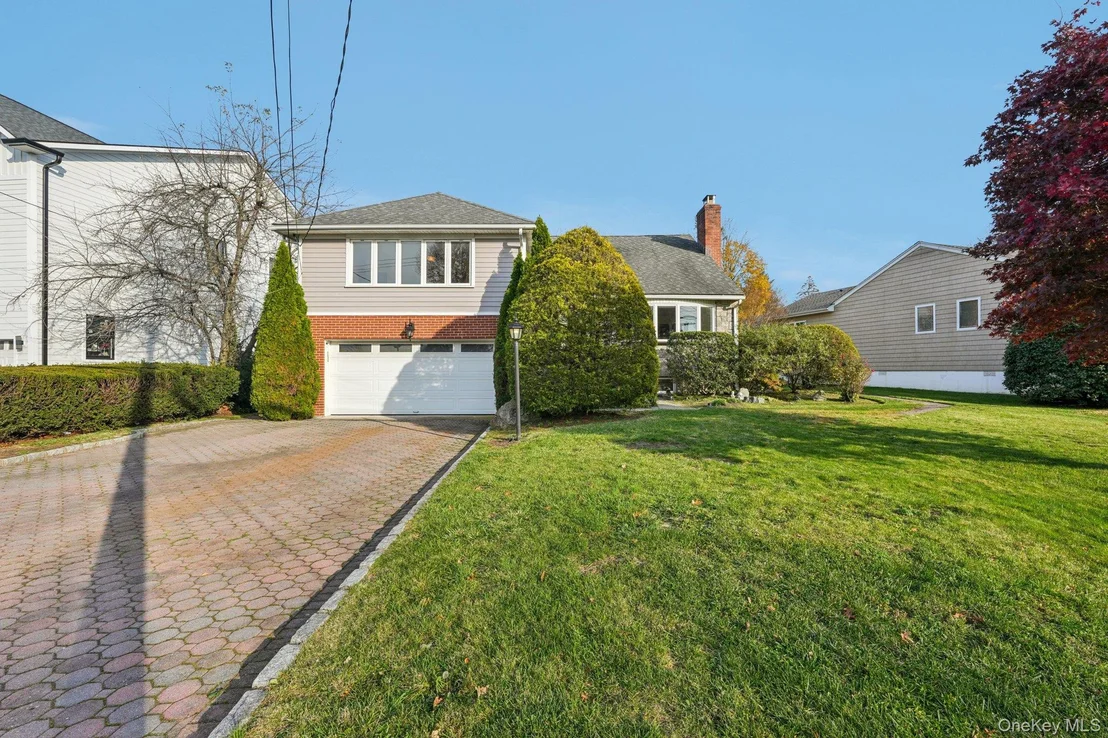 Photo of 808 Wolfs Lane