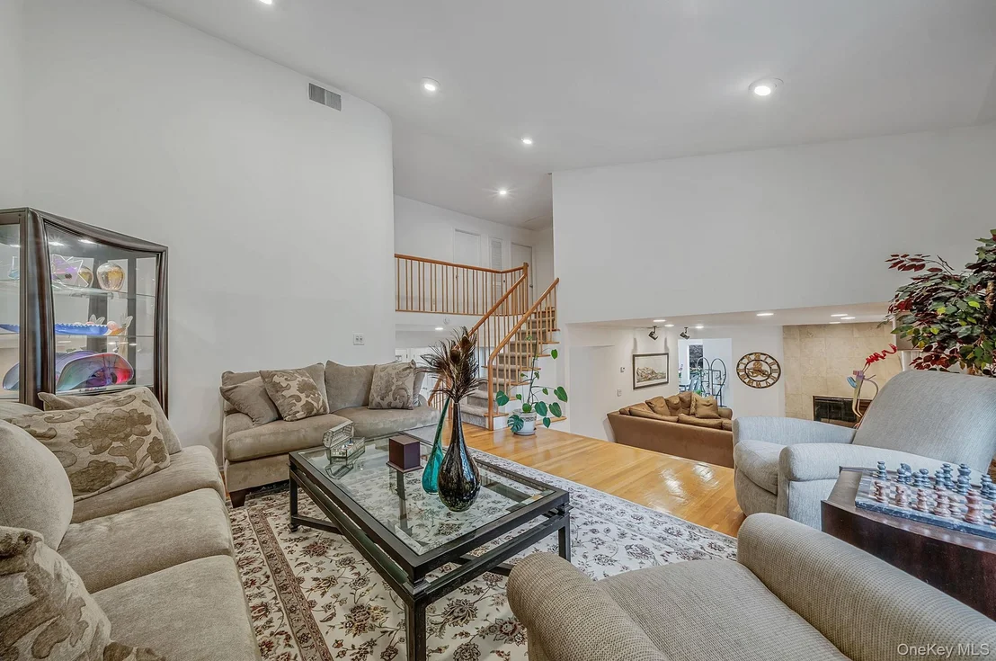 Photo of 2 Sagamore Way N