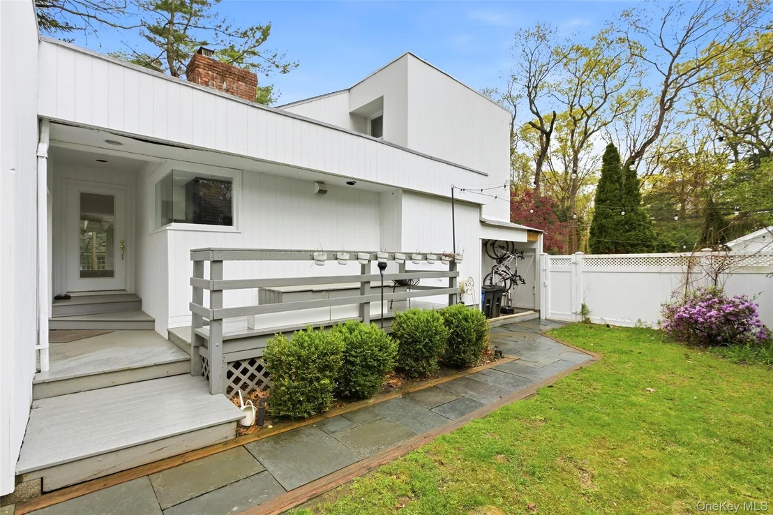 Photo of 33 Hillside Road