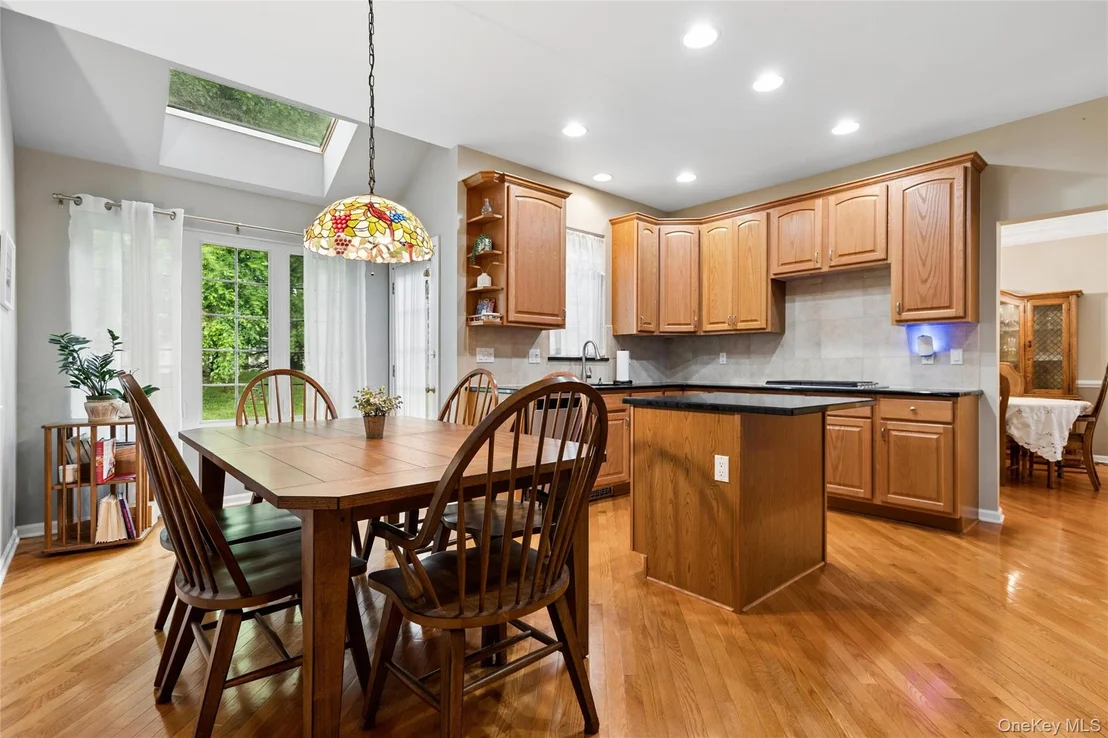 Photo of 415 Vassar Place