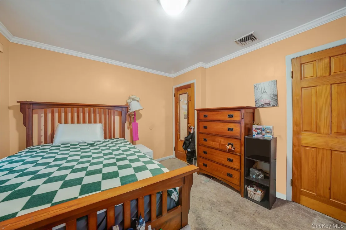 Photo of 190 Lake Drive