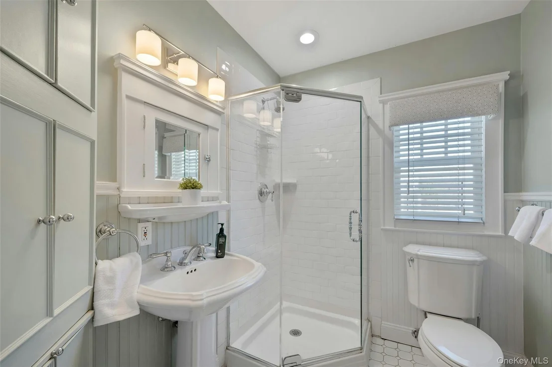 Photo of 5 Witherbee Avenue
