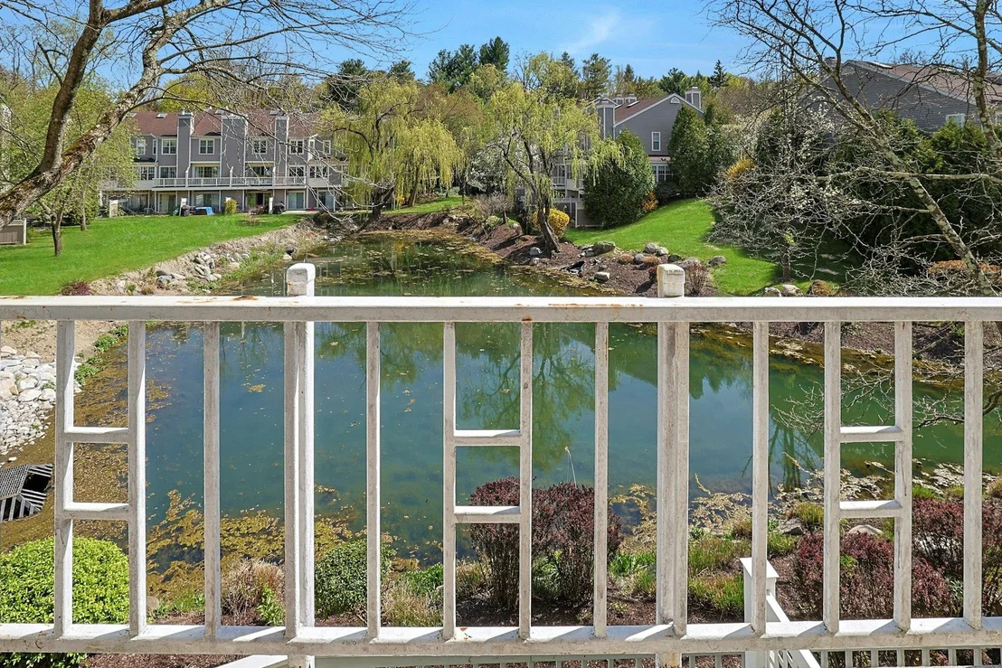 Photo of Unit 2E at 500 Pondside Drive