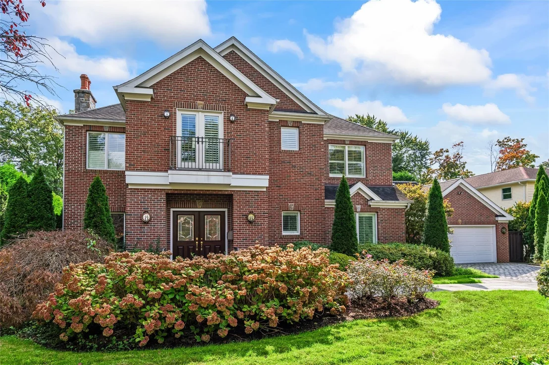 Photo of 145 Crescent Drive