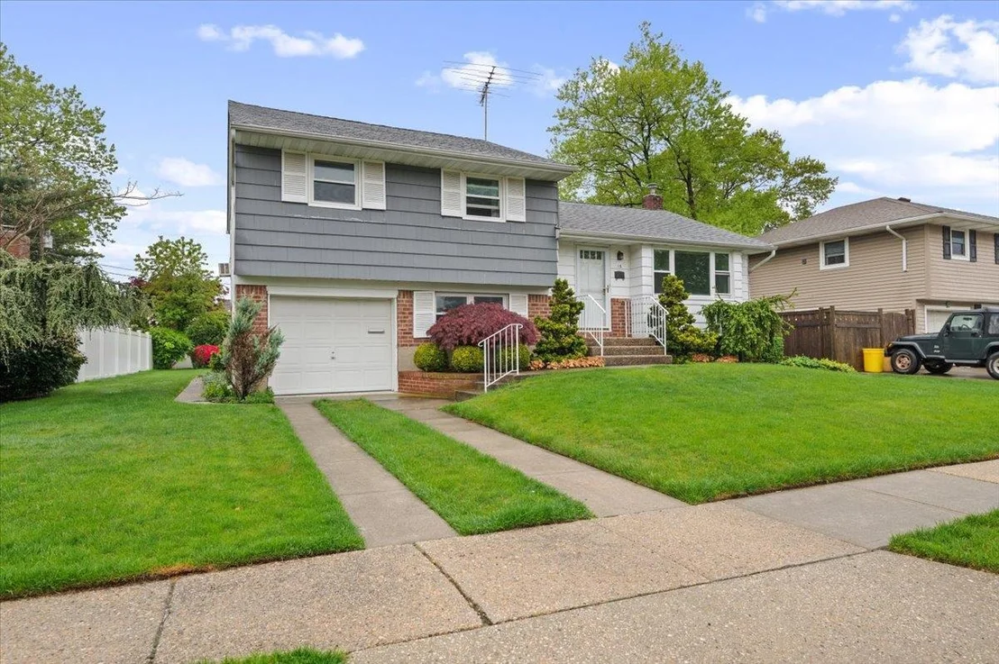 Photo of 16 Bradley Street